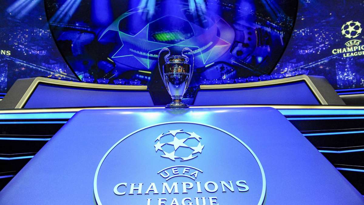  Am Donnerstagabend wird in Istanbul die Gruppenphase der Champions League ausgelost. Für viele Fans ein Pflichttermin. Wir zeigen, wo man sich die Übertragung ansehen kann. 