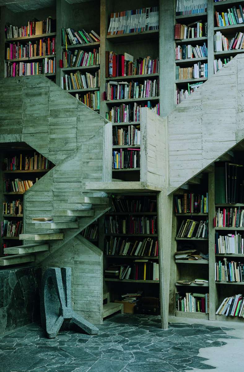 Schön leben mit Beton und Büchern: Pedro Reyes gestaltete dieses Haus in Mexico City.