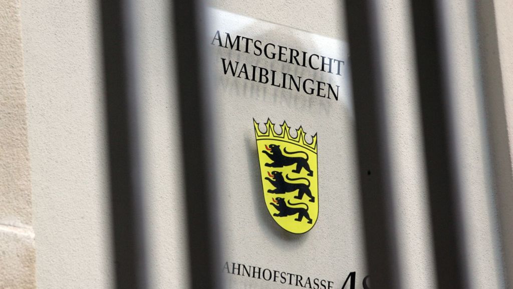 Prozess in Waiblingen: Brandstifter fackelt Oldtimer in Schmidener Halle ab