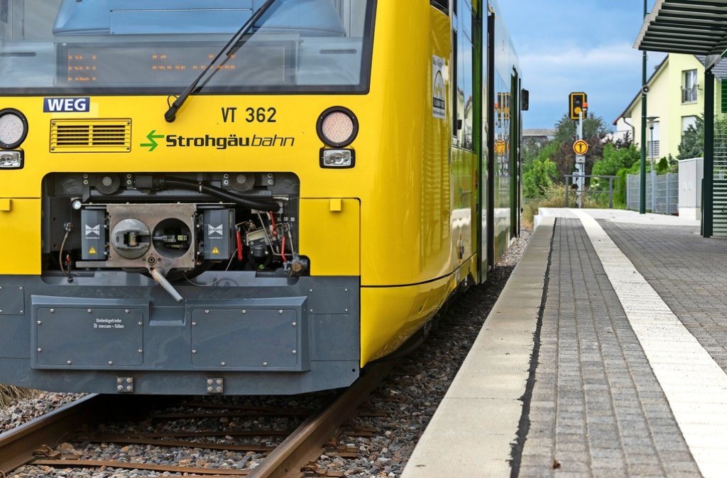 Die Strohgäubahn ist nach der Streckensperrung wieder planmäßig unterwegs. Foto: factum/Archiv