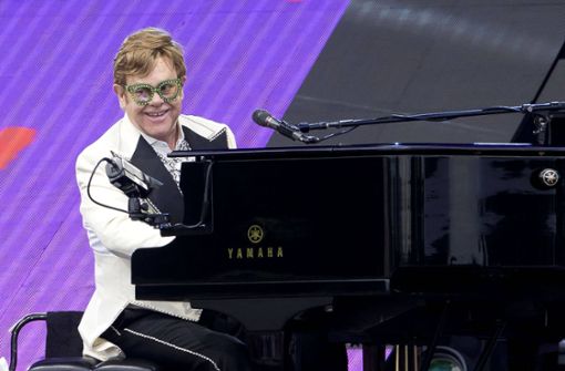 „Nicht selbst verschuldet“: Elton John im Juni 2022 im Hyde Park in London. Foto: Imago/Matrix