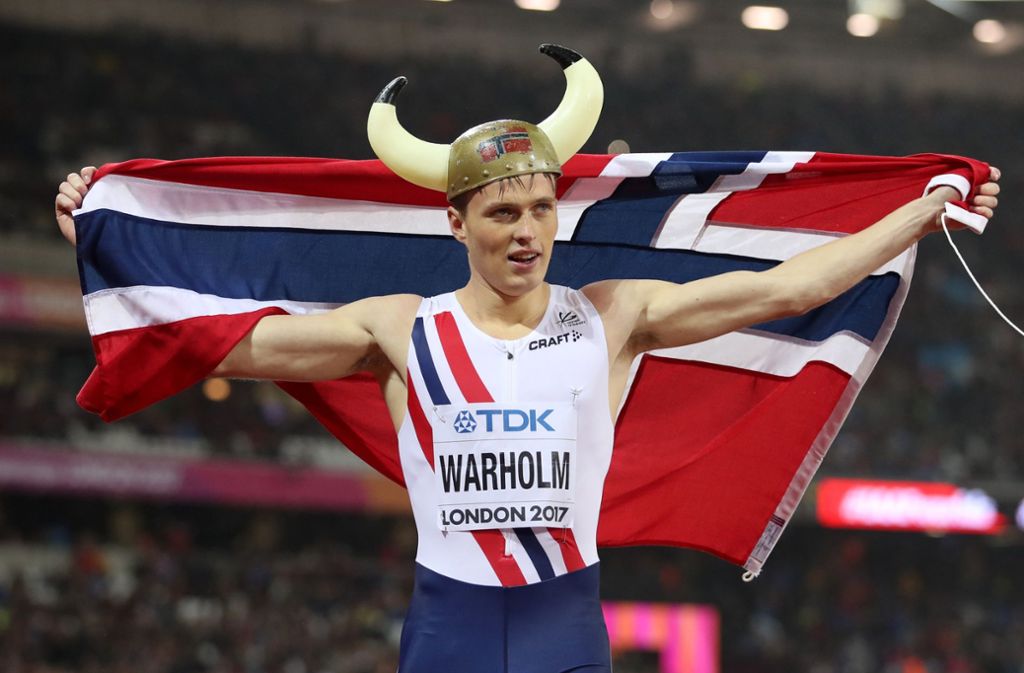 Einer der schnellsten über die Hürden: Karsten Warholm. Der 23-jährige Norweger machte bei der Leichtathletik-WM 2017 in London auf sich aufmerksam. Überraschend schnappte er sich die Goldmedaille über 400-Meter-Hürden mit einer Zeit von 48,53 Sekunden. Im Sommer diesen Jahres stellte er mit 46,92 Sekunden einen neuen Europarekord in dieser Disziplin auf.