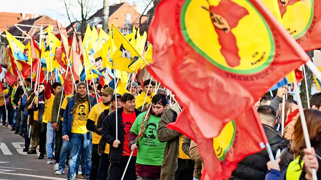 Streetgangs in Stuttgart: Polizei warnt vor Eskalation zwischen Türken und Kurden