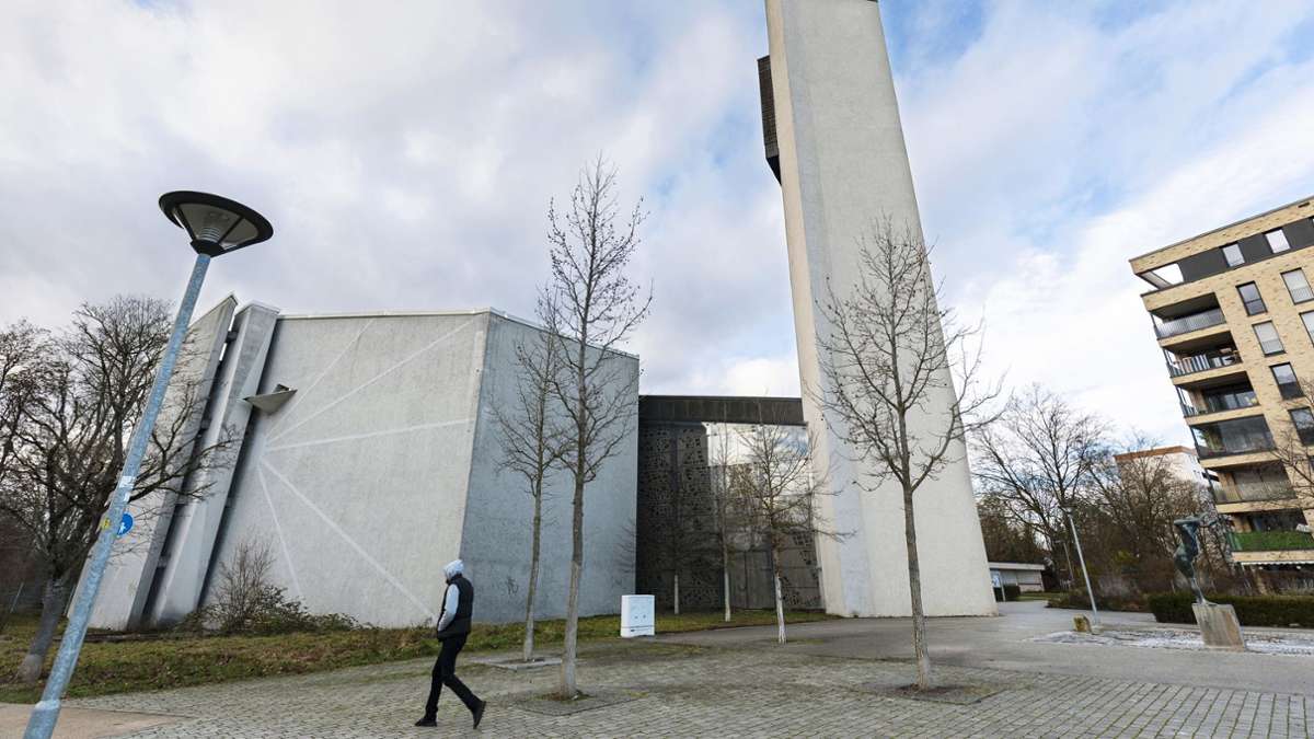 St. Ulrich in Stuttgart-Fasanenhof: Seltenes Ereignis: Katholische Kirche wird offiziell entweiht