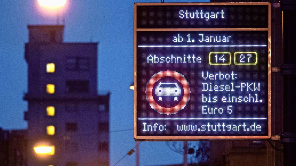 Luftreinhalteplan in Stuttgart: Weitere Fahrverbote noch nicht vom Tisch