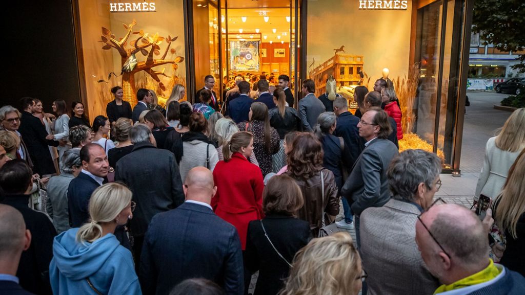 Hermès eröffnet in Stuttgart: Französischer Luxus im Schatten der Stiftskirche