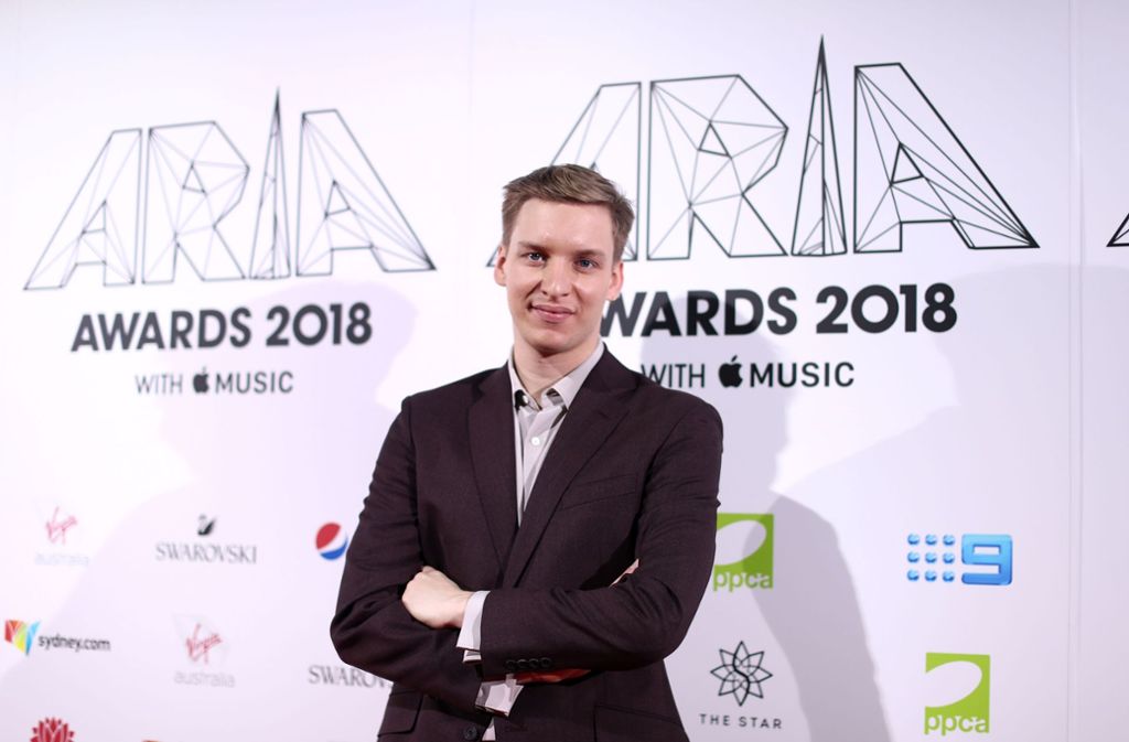 Der britische Sänger George Ezra wurde mit dem Ohrwurm „Budapest“ bekannt. Er trat bei den Aria Awards als Gast auf.