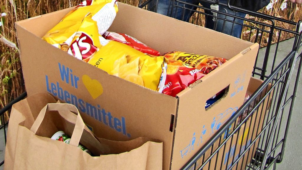 Online Essen kaufen auf den Fildern: Der Einkaufswagen wird per Mausklick befüllt