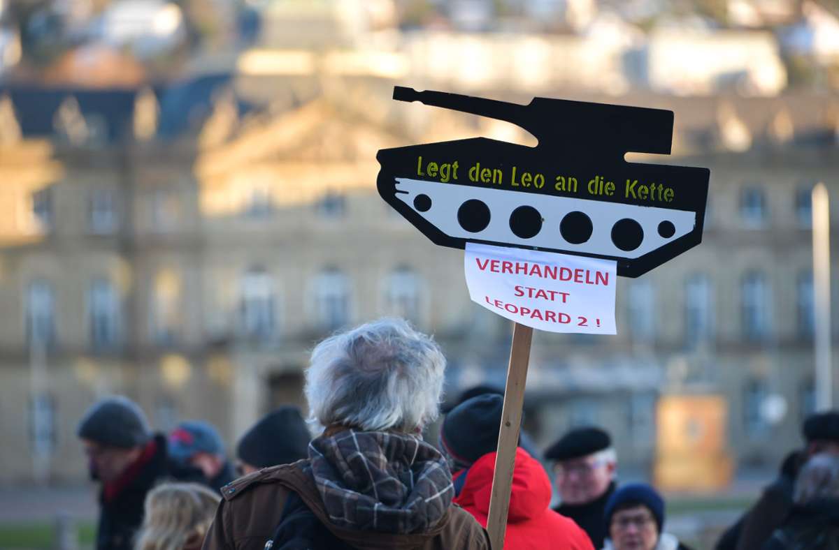 Protest in Stuttgart gegen mögliche Kampfpanzerlieferung an die Ukraine Foto: Lichtgut/Max Kovalenko