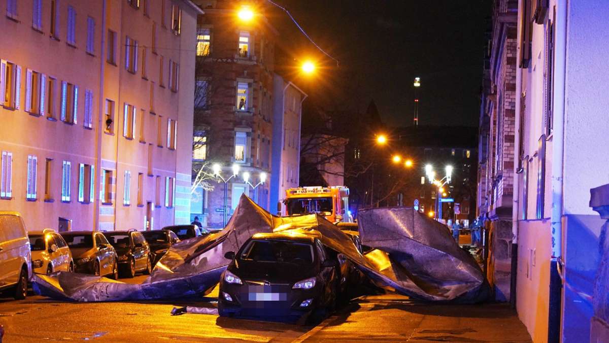 „Zeynep“ wütet über Stuttgart: Sturmtief sorgt für etliche Schäden im Stadtgebiet