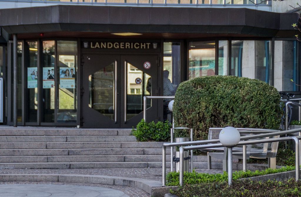 Vor dem Landgericht Stuttgart hat der Prozess gegen einen 39-Jährigen begonnen. Foto: SDMG