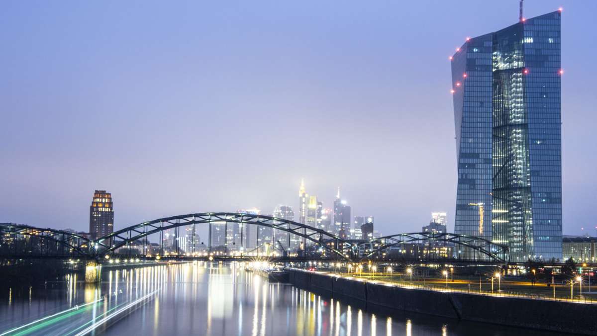 Urteil des Bundesverfassungsgerichts: Gegner der EZB-Staatsanleihenkäufe scheitern in Karlsruhe