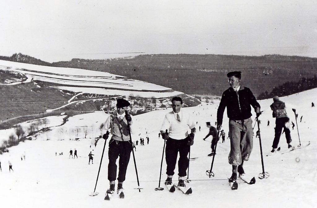 Skifahrer am Piz Mus im Jahr 1932.