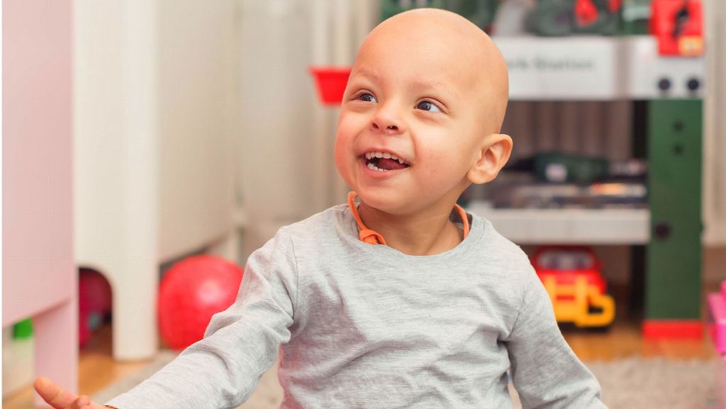  An einer seltenen Krebserkrankung leidet der zweijährige Michele aus Stuttgart. Sein Schicksal geht vielen nahe. 200 000 Euro wurden für eine Immuntherapie in Barcelona gesammelt. Am 13. März gibt es ein Benefizkonzert für den Jungen. 
