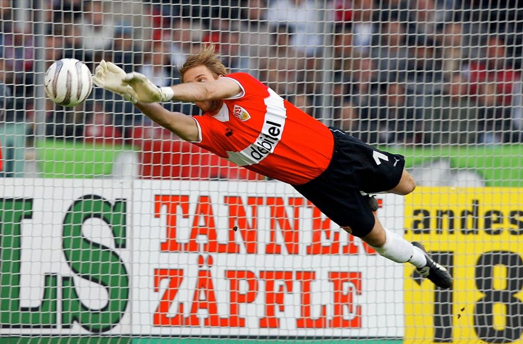 VfB-Torhüter Timo Hildebrand glänzt in diesem Spiel mit einigen Paraden, muss am Ende aber auch vier Mal hinter sich greifen.