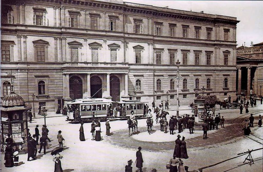 So sah das Kronprinzenpalais aus, das auf dem Platz des heutigen Kunstmuseums stand.
