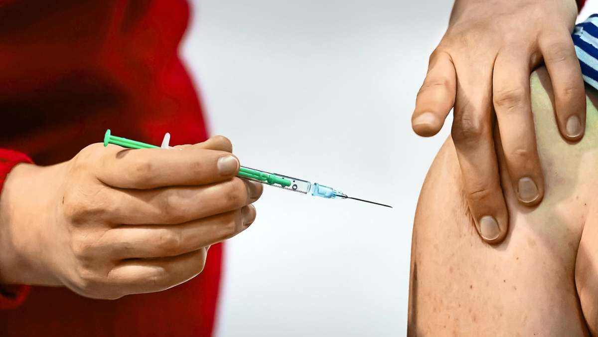 Corona-Impfungen in Baden-Württemberg: Hausärzte erwarten Ansturm auf die Praxen