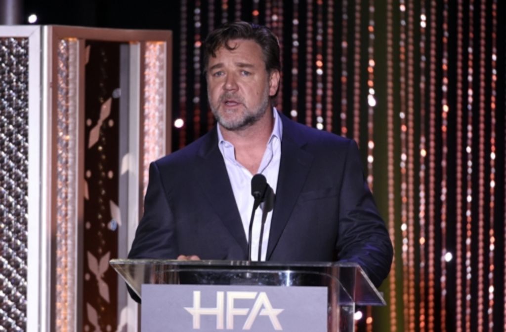 Der australische Regisseur und Schauspieler, Russell Crowe, präsentierte den Award für den „Besten Produzenten“.