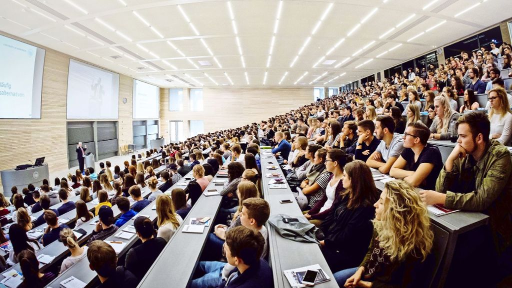Hochschulen in Stuttgart: Interesse an Studium sinkt
