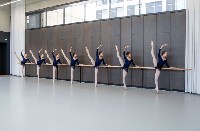 Cranko-Schule nimmt geflüchtete Ballettschüler auf