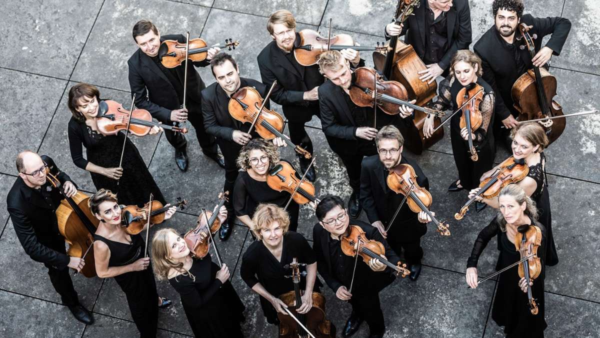  Das Stuttgarter Kammerorchester geht mit viel Elan in die neue Saison – und plant neben Haydn, Bartók und Bach Experimente mit Künstlicher Intelligenz und mit Hologrammen. 