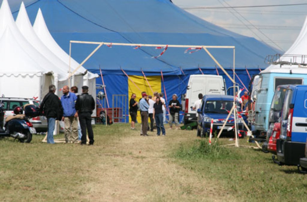 Die Zelte der Organisatoren stehen bereit.
