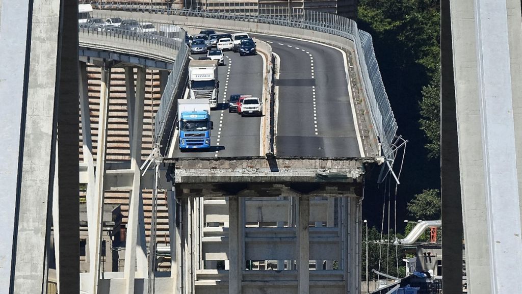 Brückeneinsturz in Genua: Minister Salvini nutzt das Unglück für seine Zwecke aus