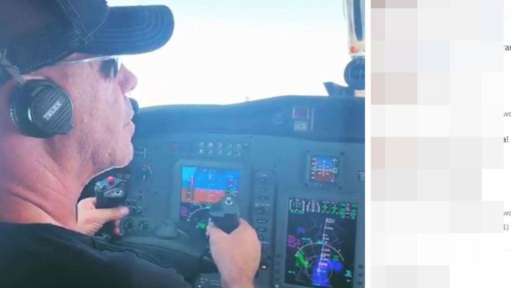  Er kann nicht nur singen, sondern auch fliegen: Rammstein-Sänger Till Lindemann hat auf dem Weg zum Konzert in Moskau das Steuer des Band-Flugzeugs selbst in die Hand genommen. 
