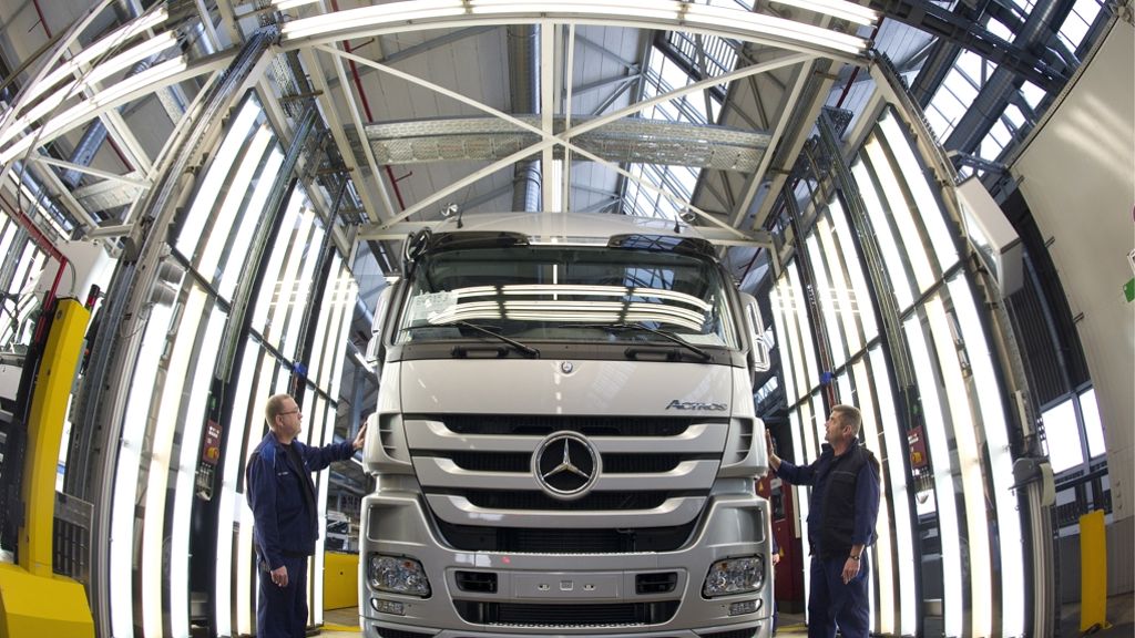 Talfahrt bei Trucks: Daimler sieht keine Krise    im Lkw-Geschäft