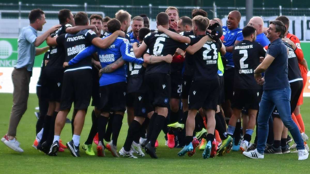 Karlsruher SC in der zweiten Liga: Profis verzichten gesamte Saison auf Teile ihres Gehalts