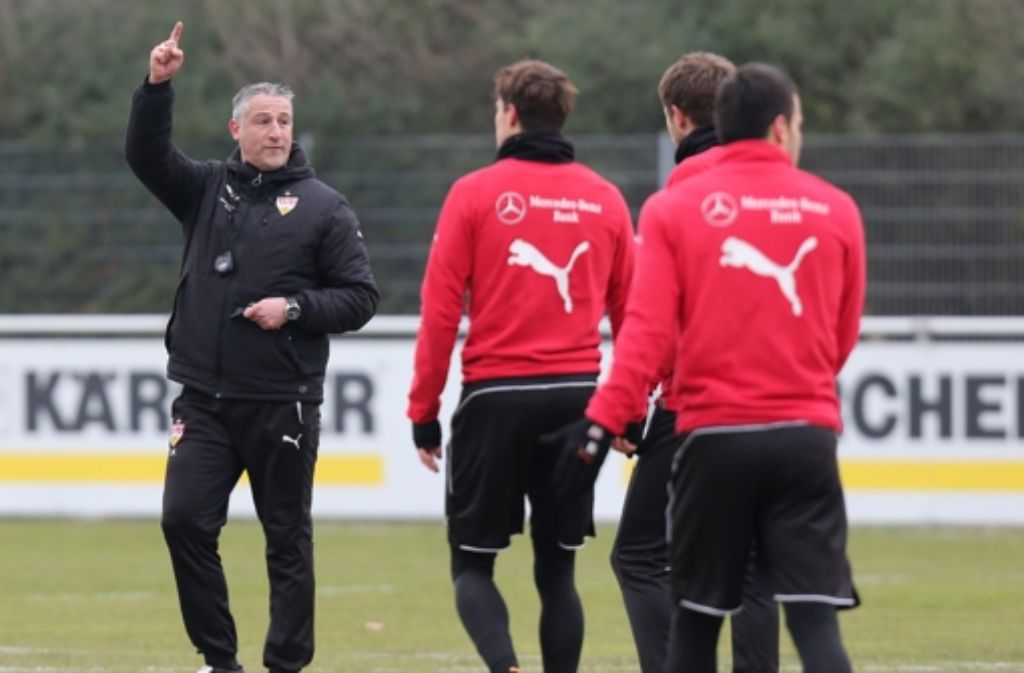 Trainer Jürgen Kramny macht die Ansagen