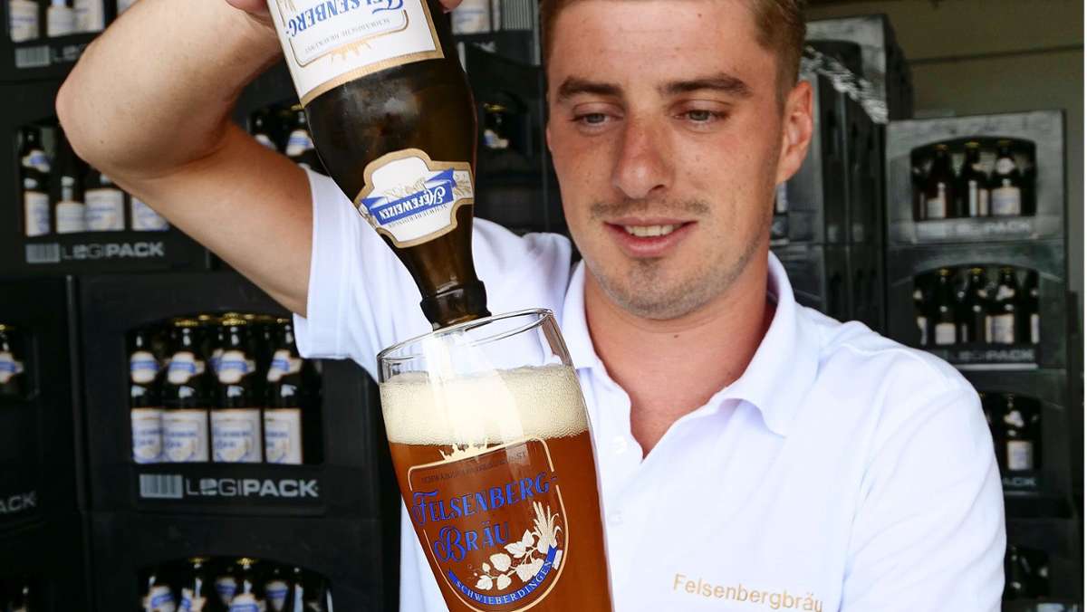  Zwei Brüder haben in eine kleine Biermanufaktur investiert und erweitern das überschaubare Angebot im Kreis Ludwigsburg. Die Freunde von Hellem und Weizen in Schwieberdingen freut’s. 