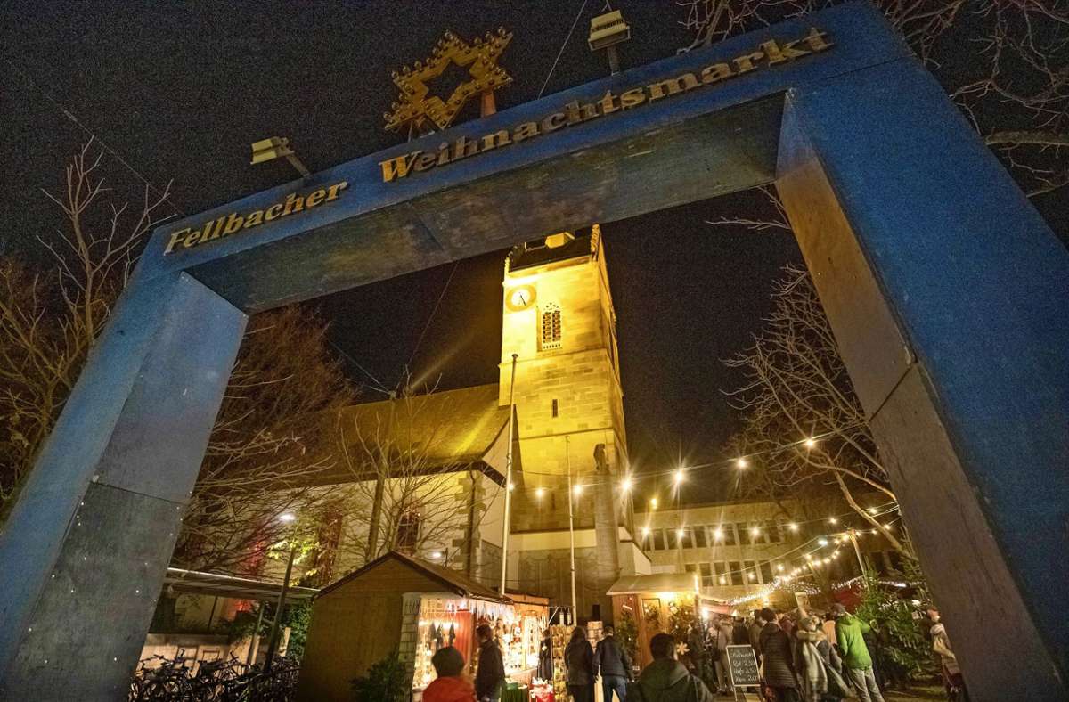 Der Fellbacher Weihnachtsmarkt steht unter dem märchenhaften Motto und  wird   mit neuen Märchenfiguren bestückt. Foto: Gottfried Stoppel