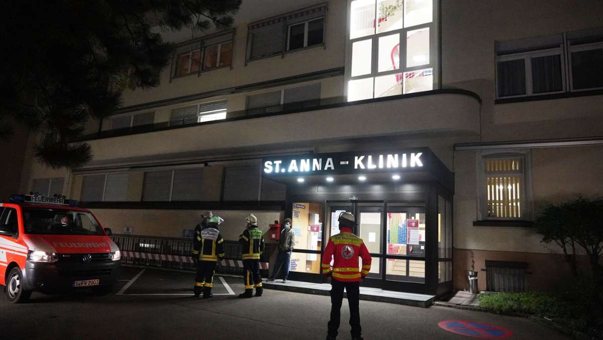Feuerwehreinsatz in Bad Cannstatt: Rauchmelder in der St. Anna-Klinik schlägt Alarm