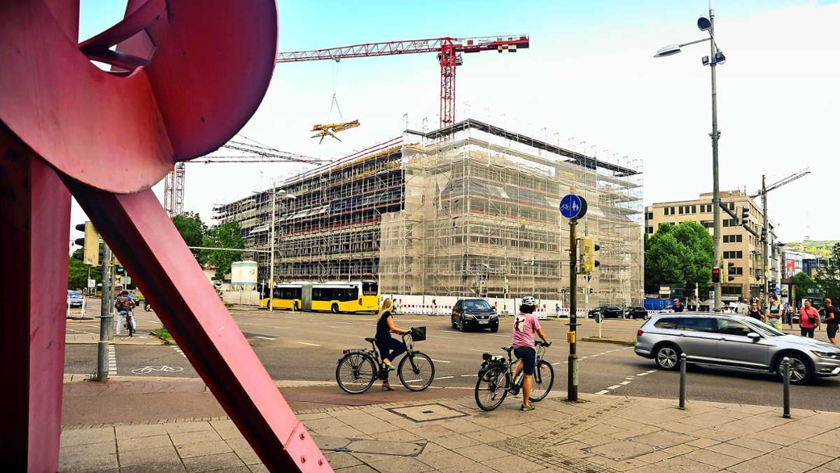 Stuttgart: Neuartiger Radweg an der Theodor-Heuss-Straße