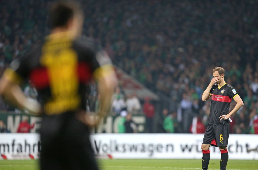 Für den VfB wird es eng. 2:6 endet das Spiel in Bremen. Foto: Pressefoto Baumann