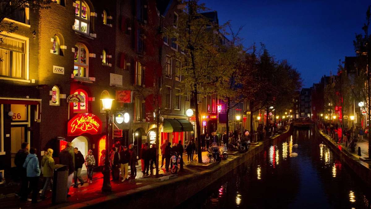 Tourismus: Amsterdam will Touristen mit Quiz Benimmregeln beibringen