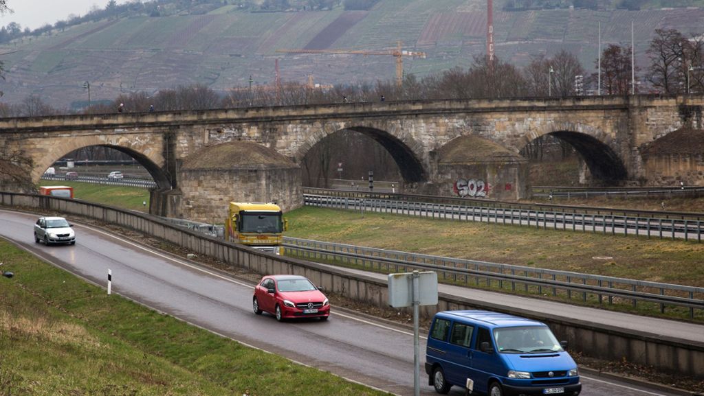 Esslinger Pliensaubrücke: Bundesstraße 10 wird kurz gesperrt