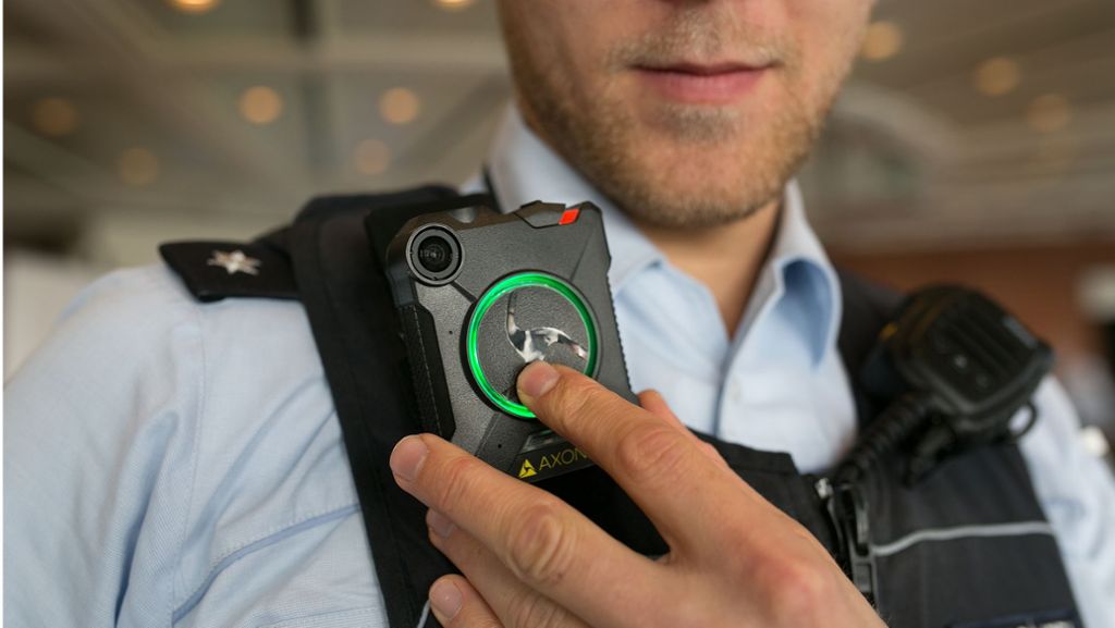 Polizeipräsidium Reutlingen führt Bodycams ein: Kamera schützt Polizisten vor Gewalt