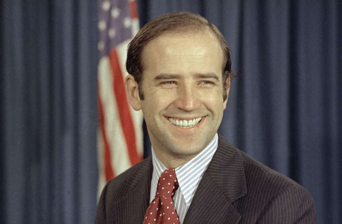 Joseph Robinette Biden, genannt Joe, wächst als Sohn einer erzkatholischen, irischstämmigen Familie in Delaware auf. 1972 wurde Biden für seinen Heimatstaat in den Senat gewählt.