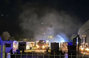 Mehrere Wohnwagen abgebrannt: Polizei mit neuer Spur