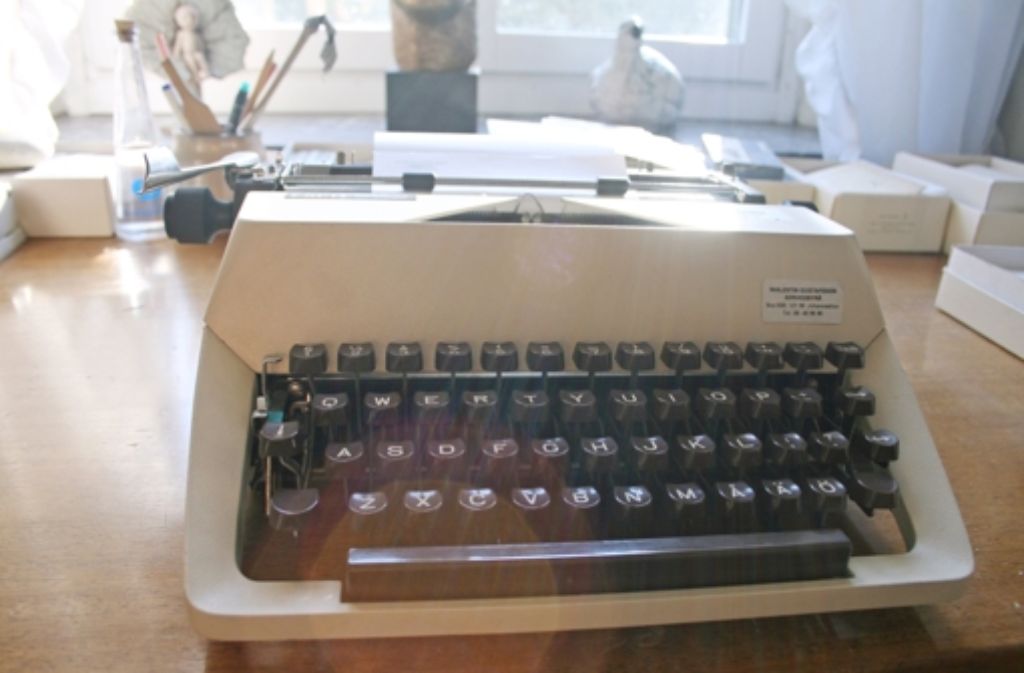 Lindgrens Schreibmaschine auf ihrem Schreibtisch in ihrer Wohnung in Stockholm.