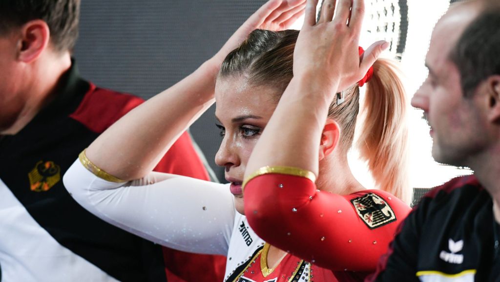Turn-WM in Stuttgart: Elisabeth Seitz verpasst Medaille am Stufenbarren