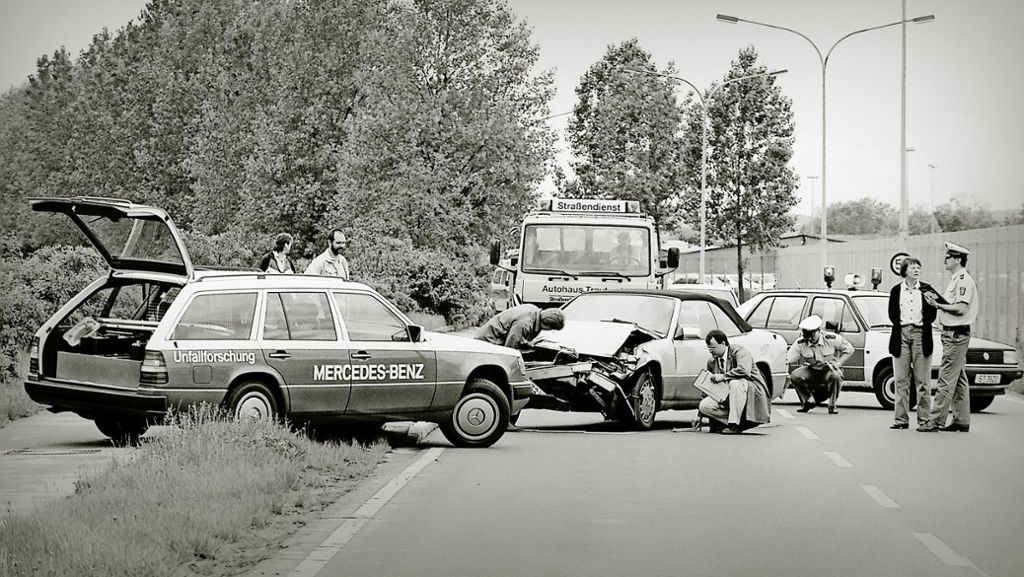 Unfallforscher bei Daimler: Den Autowracks auf der Spur
