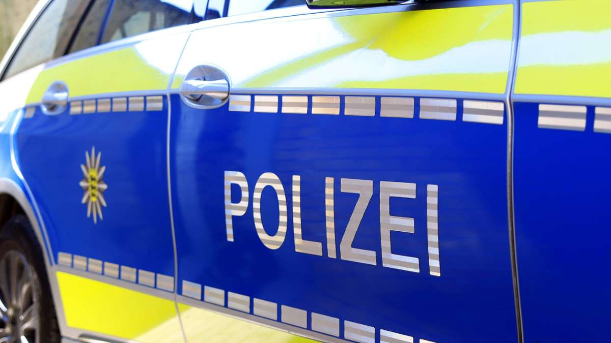 Club in Mannheim: Zwei Polizisten und Clubbesucher fallen Treppe herunter