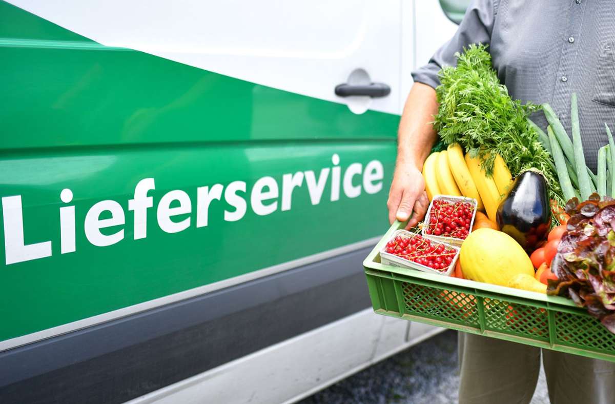 Die Obst- und Gemüsebauern haben 2020 weniger verkauft und dennoch mehr Umsatz generiert. (Archivbild) Foto: dpa/Uwe Anspach
