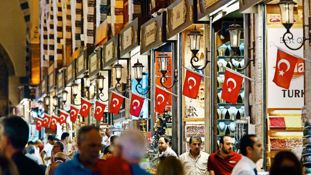 Kurssturz der türkischen Lira: Angst vor einer Staatspleite der Türkei