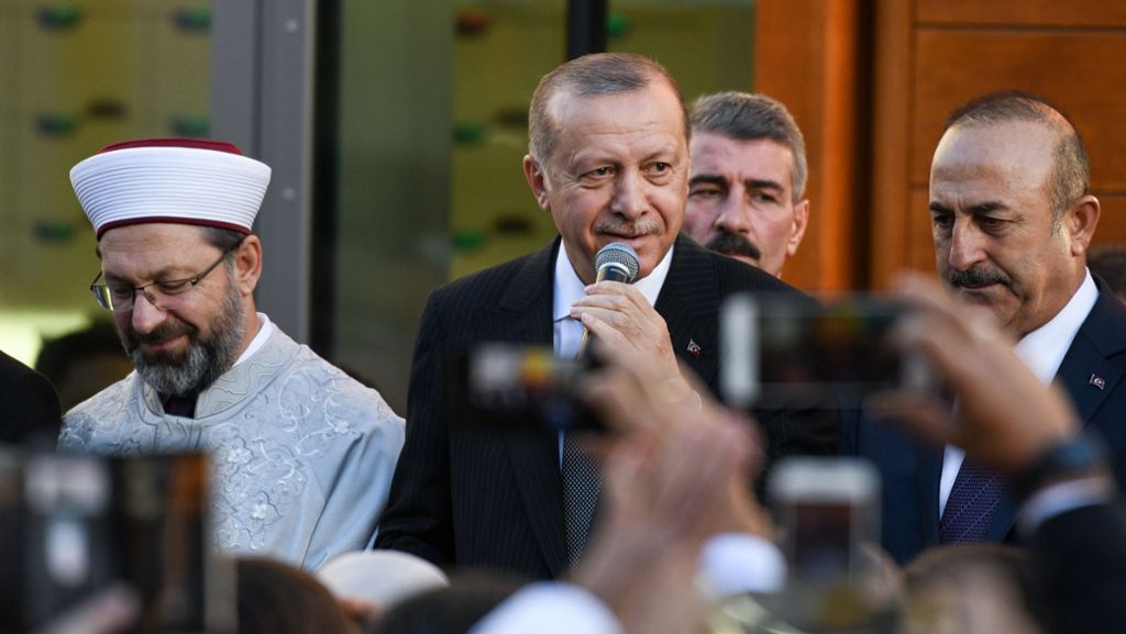 Erdogan in Deutschland: Erdogan kritisiert Umgang mit Özil und Gündogan
