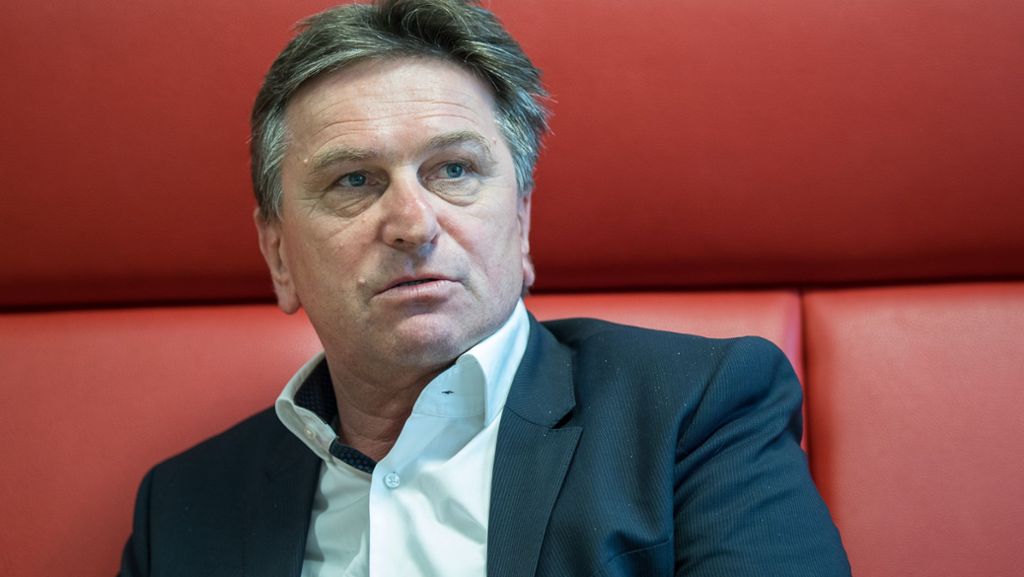 Affäre um Fördergeld für Christoph Sonntag: Sozialminister Manfred Lucha weist Kumpanei-Vorwürfe zurück