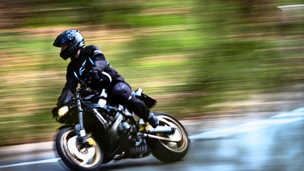 B 27 auf den Filder: Sind Schlaglöcher für Motorradfahrer gefährlich?